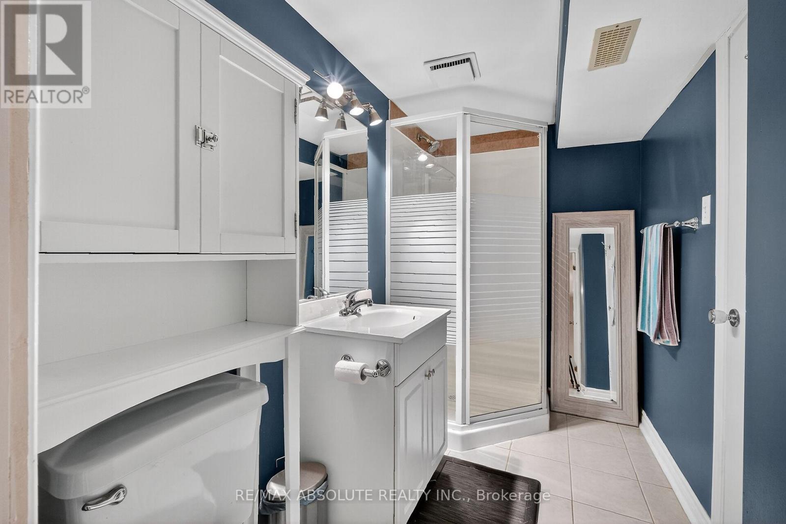 2186 Tawney Road, Ottawa, Ontario  K1G 1C5 - Photo 38 - X12545536