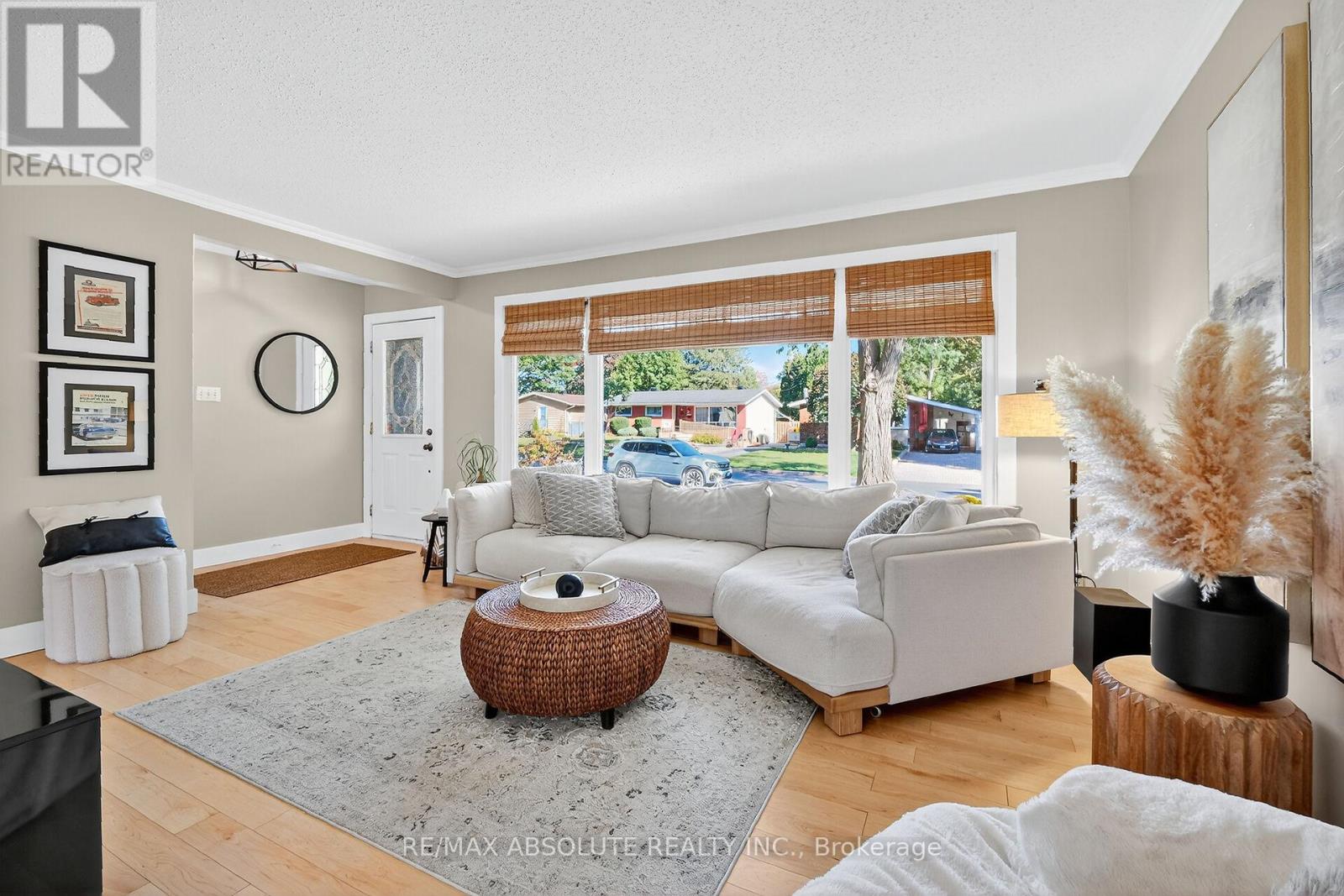 2186 Tawney Road, Ottawa, Ontario  K1G 1C5 - Photo 7 - X12545536