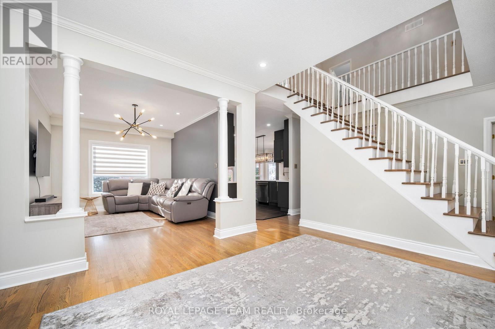 115 Grandpark Circle, Ottawa, Ontario K1G 6R6 - Photo 10 - X12545564