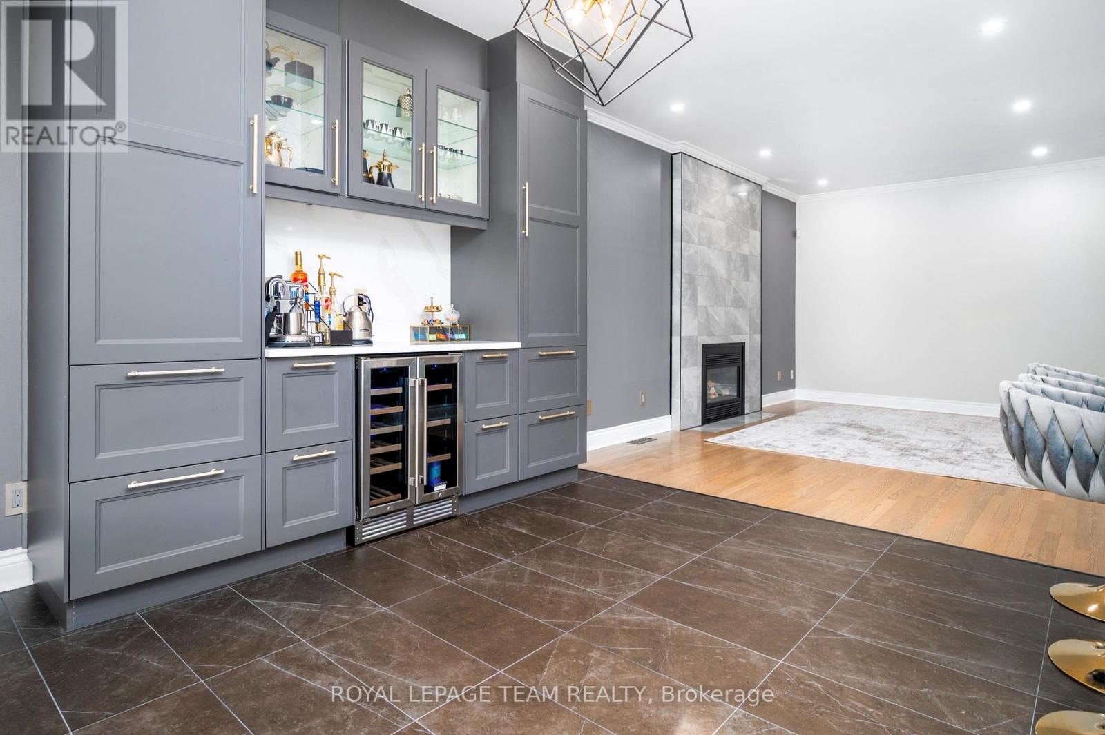 115 Grandpark Circle, Ottawa, Ontario K1G 6R6 - Photo 13 - X12545564