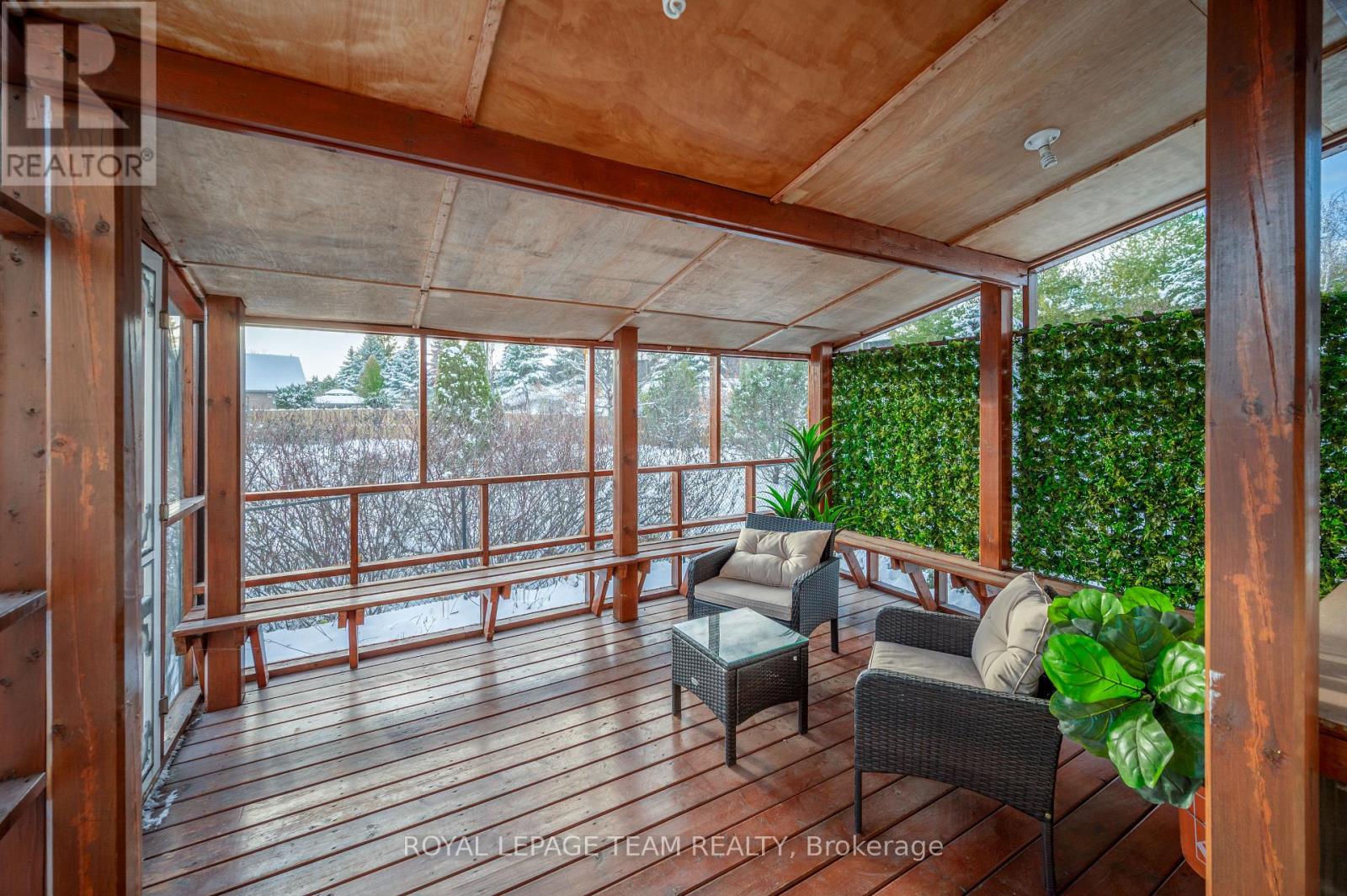 115 Grandpark Circle, Ottawa, Ontario K1G 6R6 - Photo 18 - X12545564