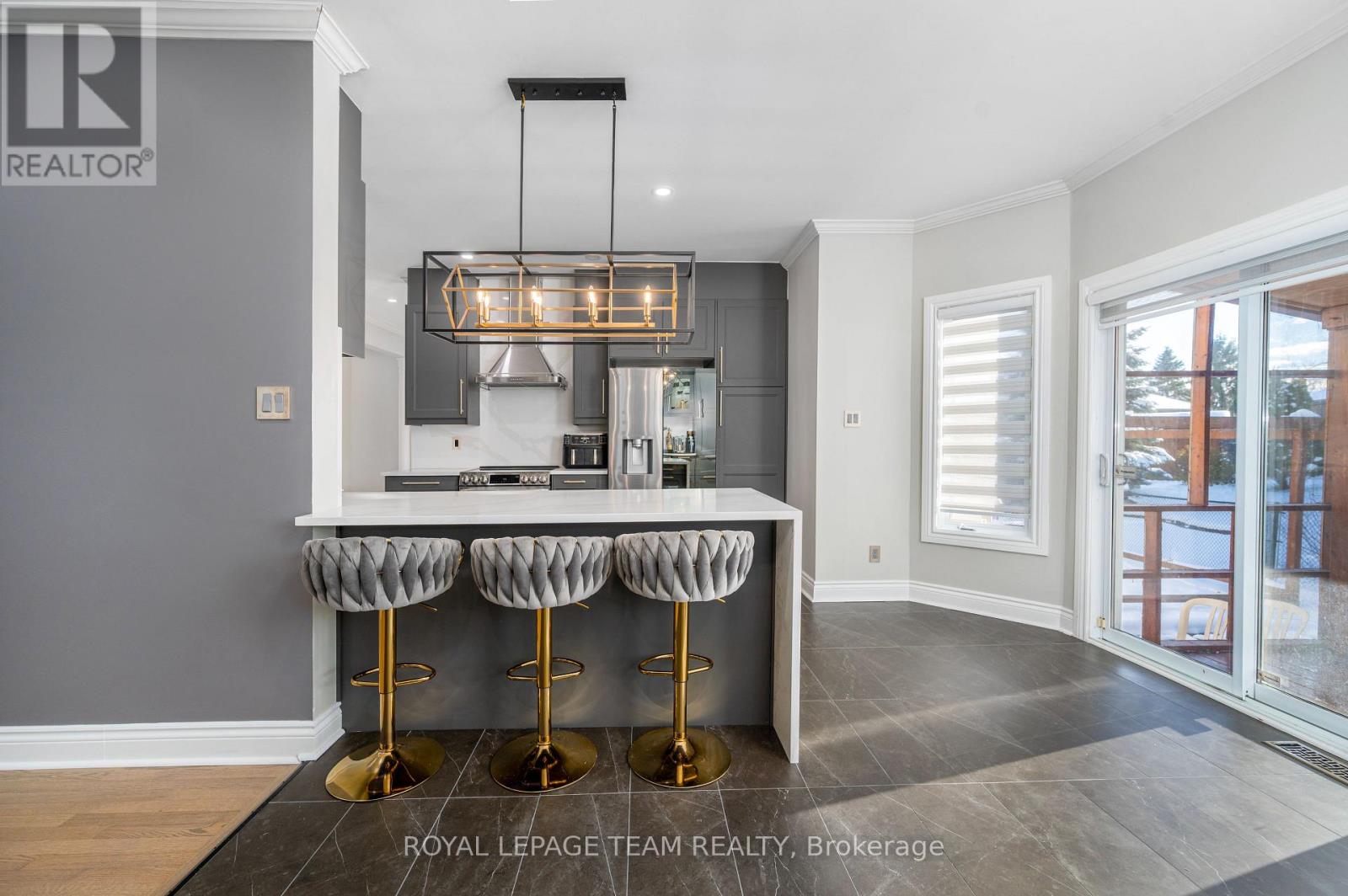 115 Grandpark Circle, Ottawa, Ontario K1G 6R6 - Photo 19 - X12545564