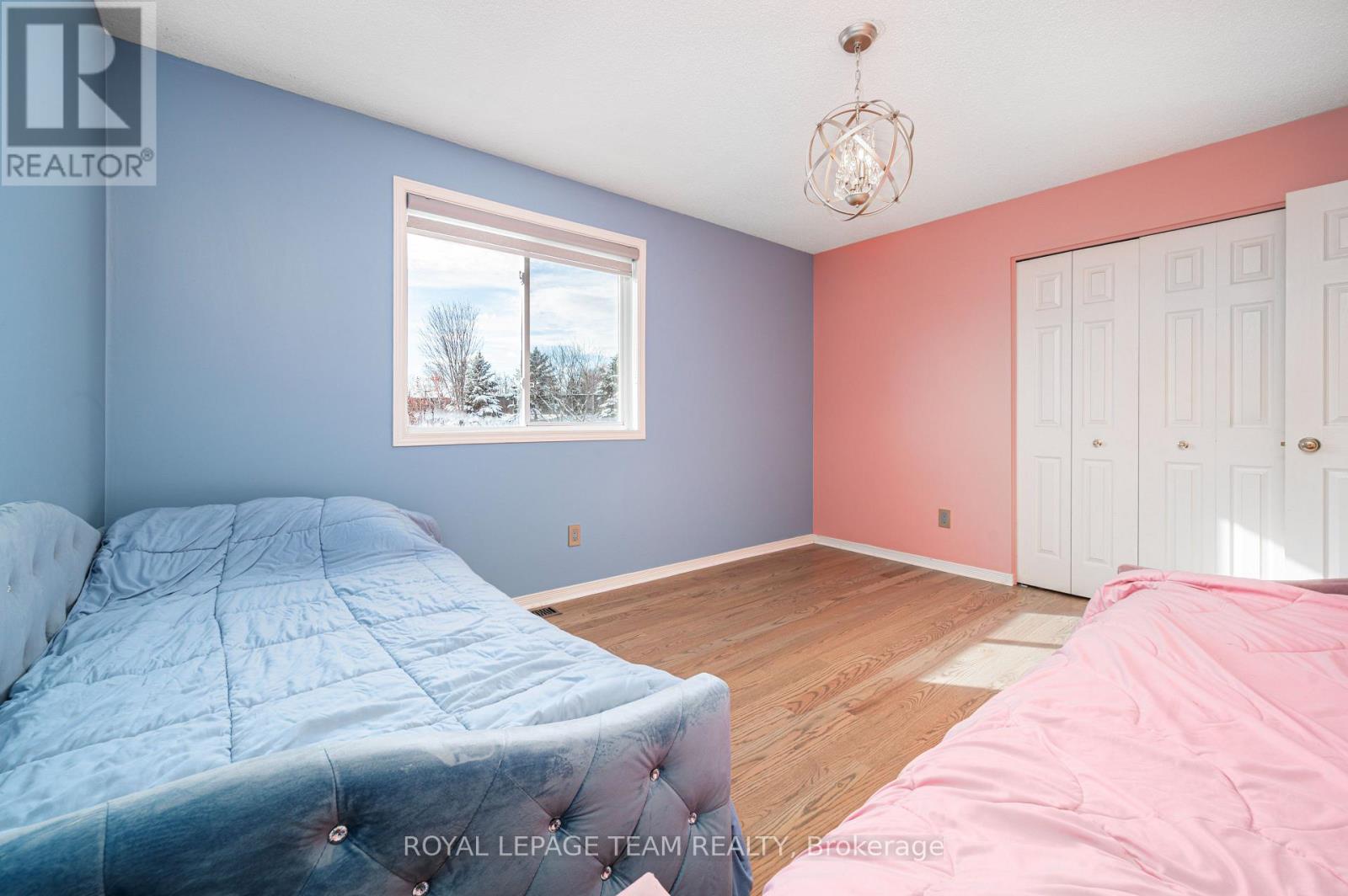 115 Grandpark Circle, Ottawa, Ontario K1G 6R6 - Photo 34 - X12545564