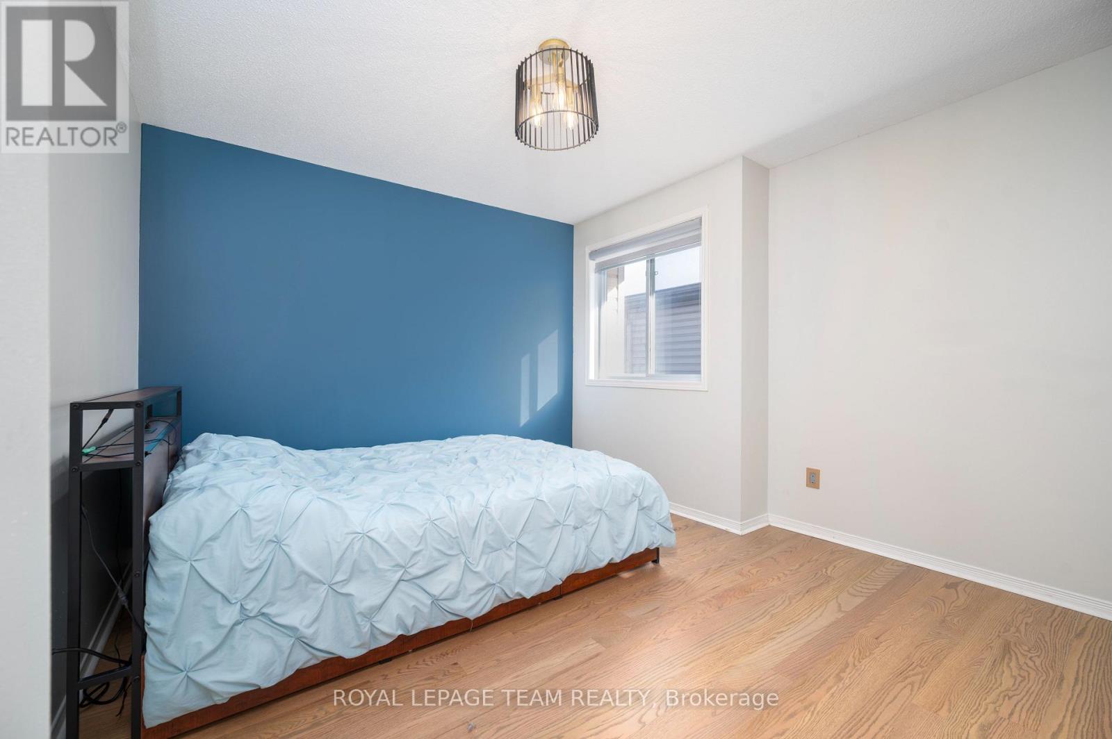 115 Grandpark Circle, Ottawa, Ontario K1G 6R6 - Photo 35 - X12545564