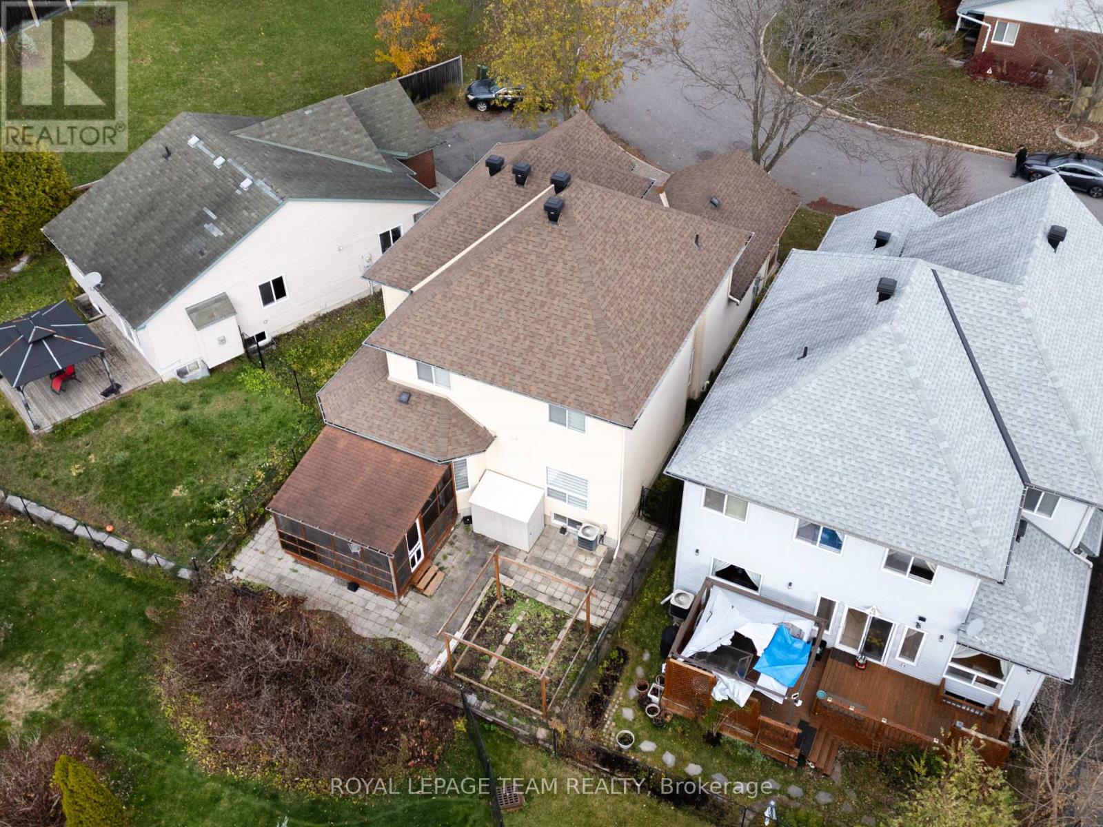 115 Grandpark Circle, Ottawa, Ontario K1G 6R6 - Photo 47 - X12545564