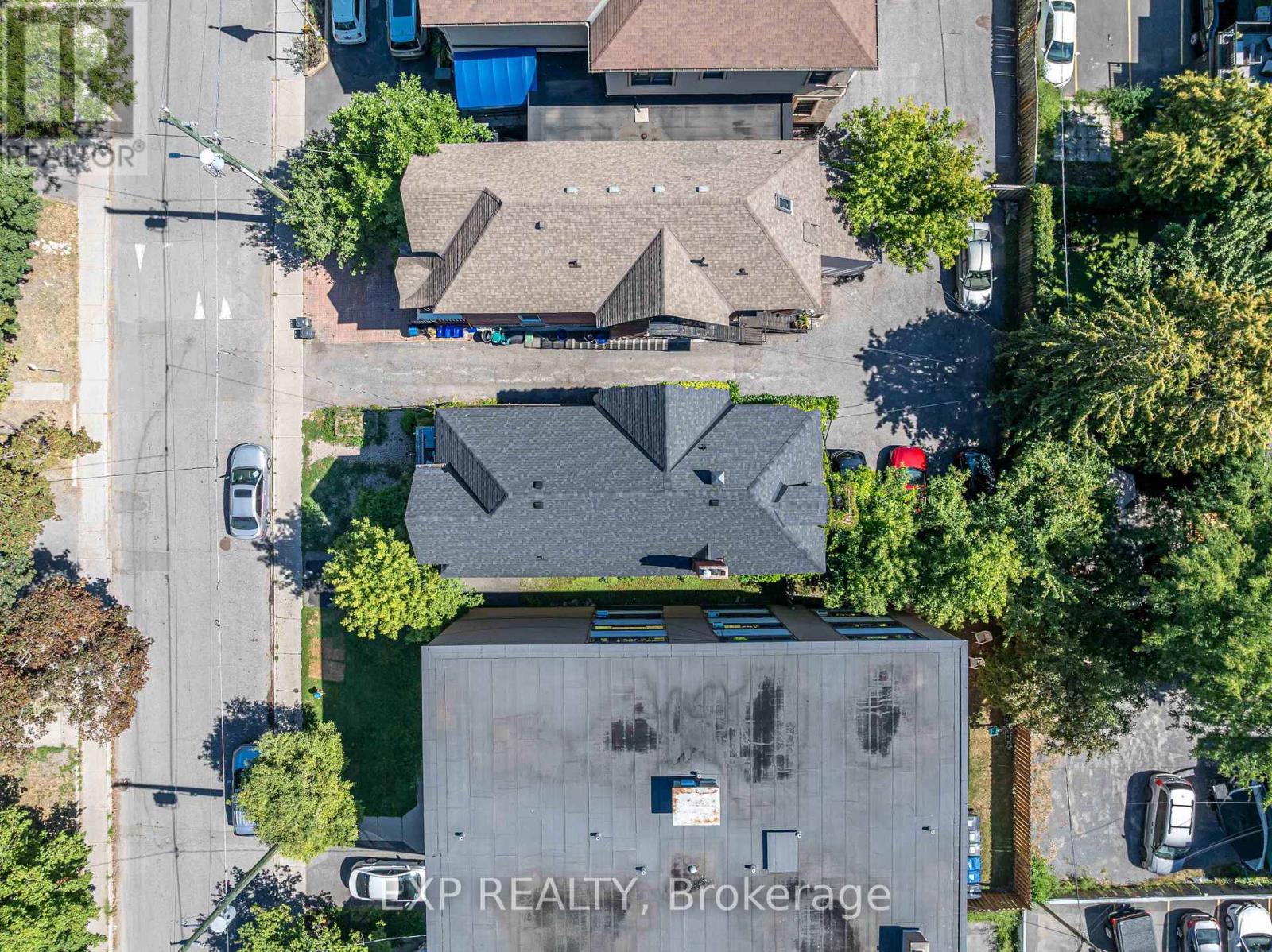 88 Maclaren Street, Ottawa, Ontario  K2P 0K6 - Photo 50 - X12545620