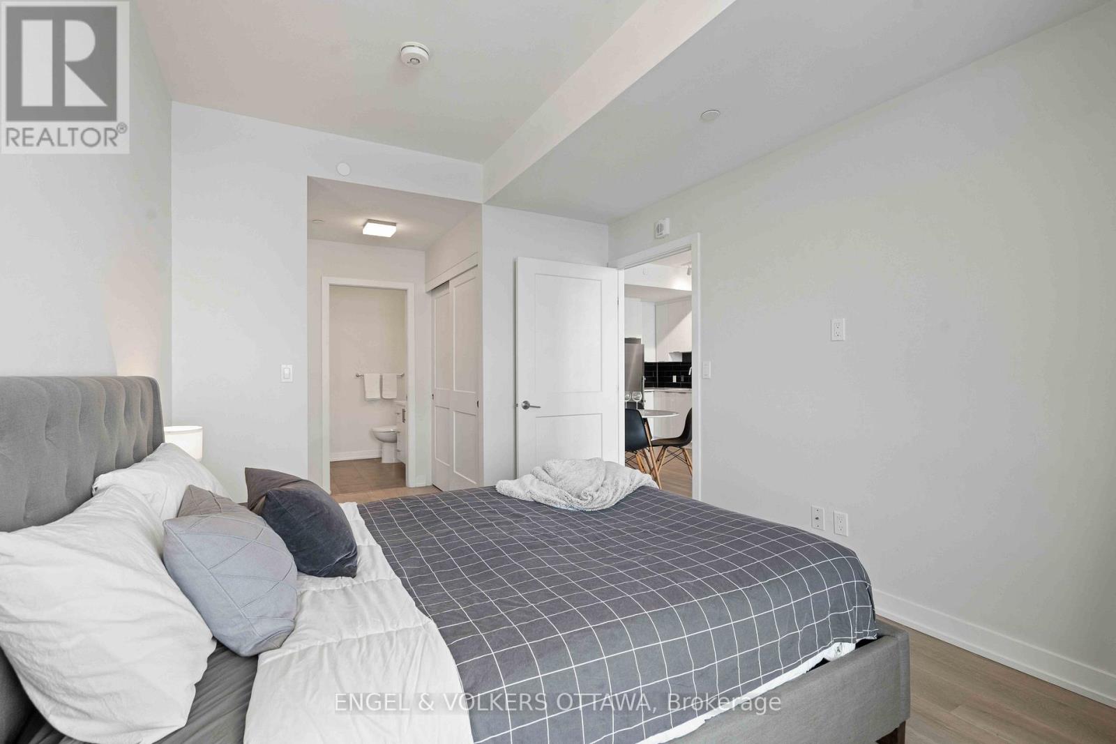 509 - 530 De Mazenod Avenue, Ottawa, Ontario K1S 5W8 - Photo 11 - X12545752