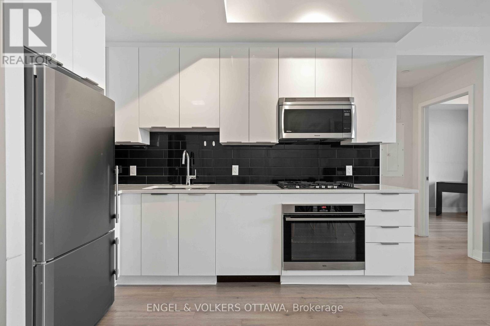 509 - 530 De Mazenod Avenue, Ottawa, Ontario K1S 5W8 - Photo 3 - X12545752