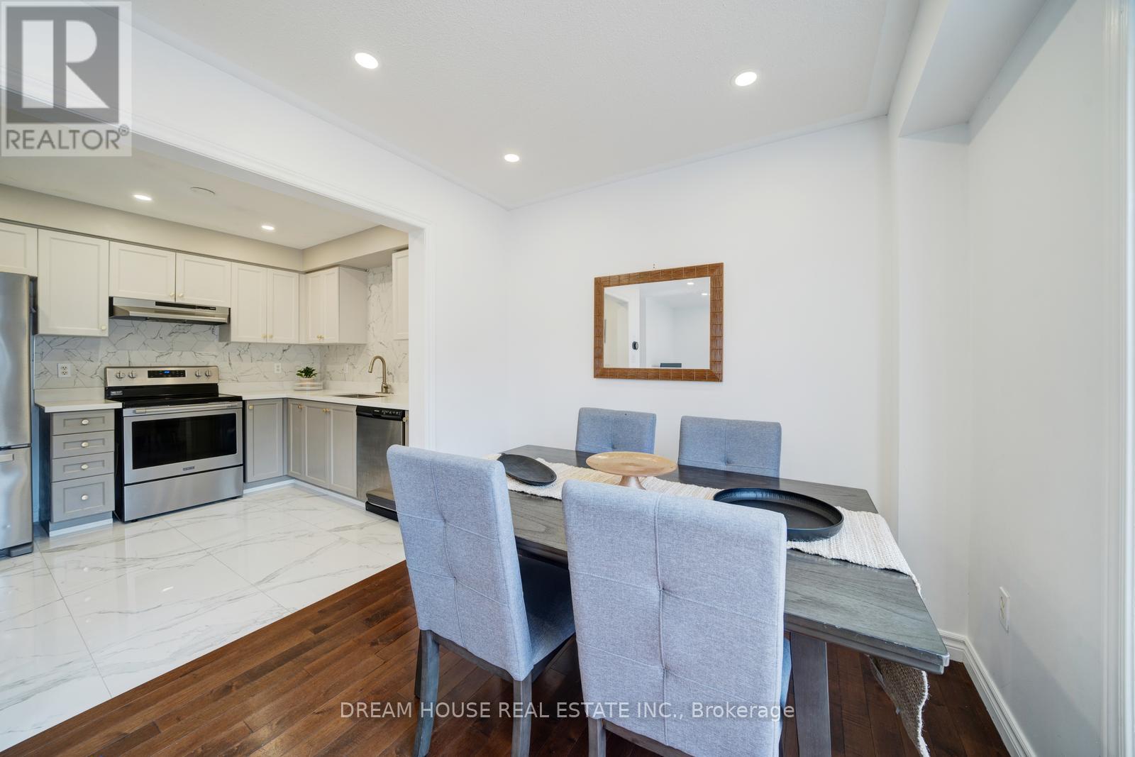 417 King Street E, East Gwillimbury, Ontario L0G 1M0 - Photo 14 - N12545438