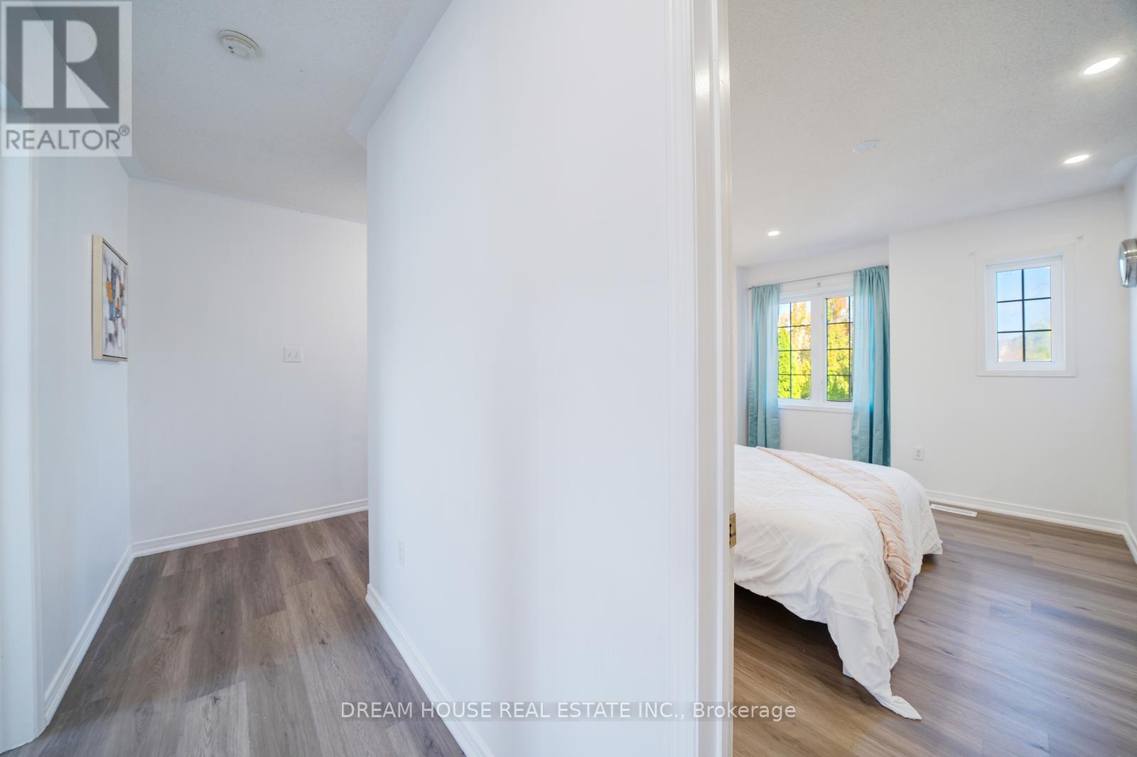 417 King Street E, East Gwillimbury, Ontario L0G 1M0 - Photo 21 - N12545438