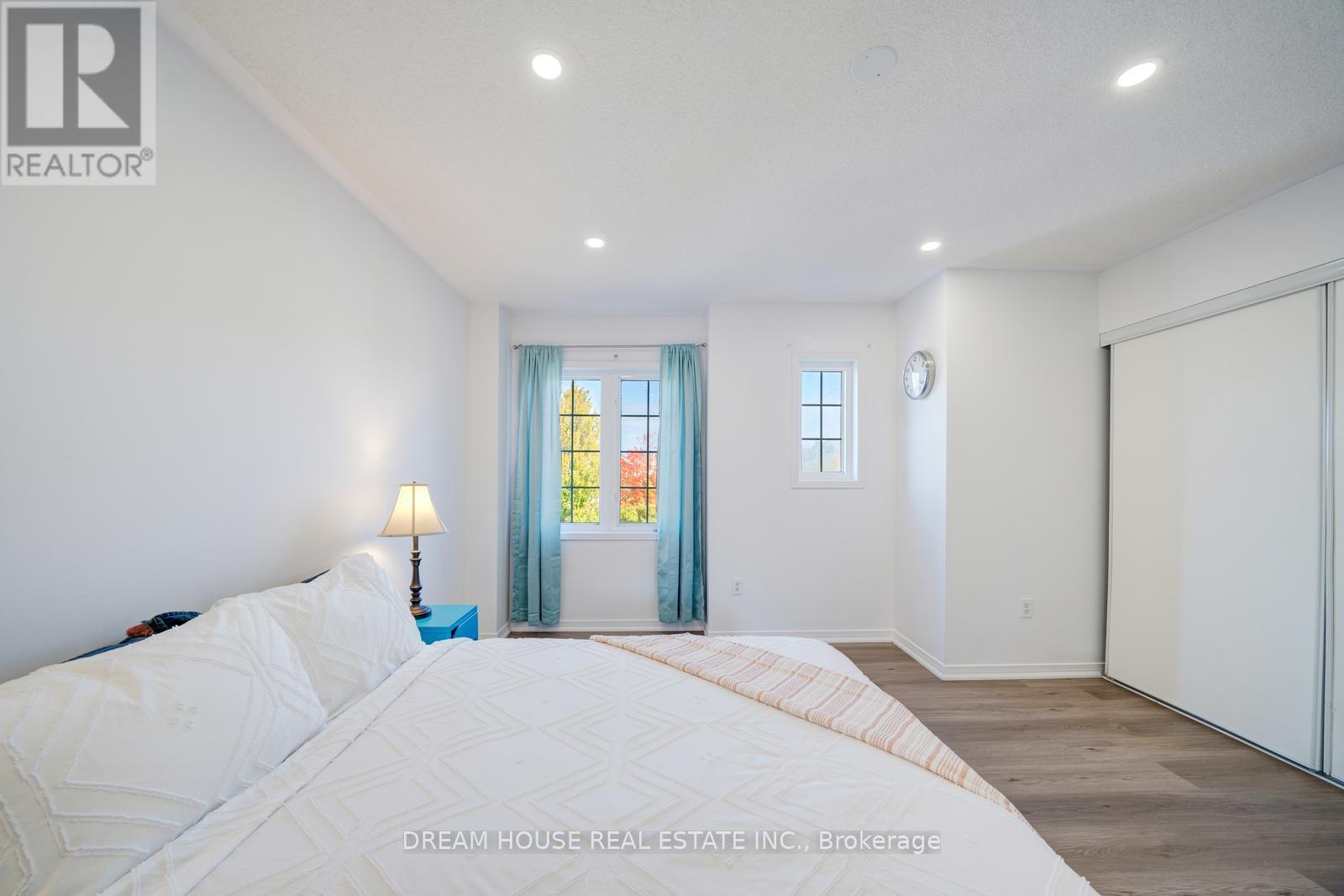 417 King Street E, East Gwillimbury, Ontario L0G 1M0 - Photo 25 - N12545438