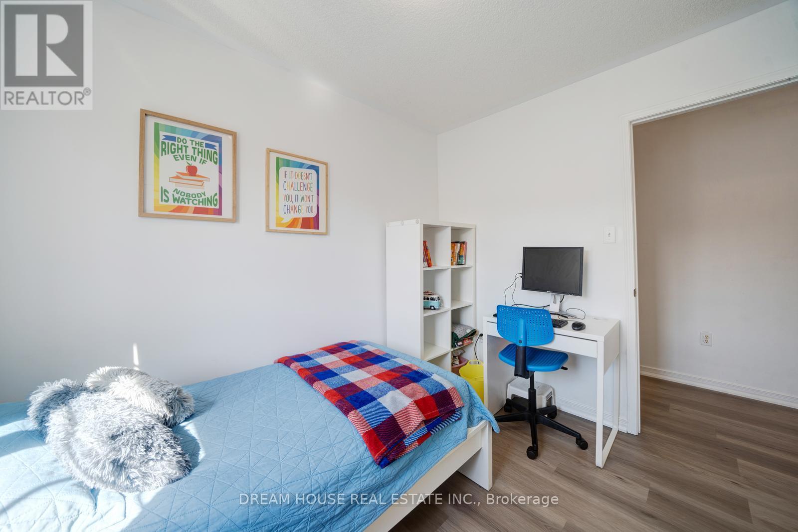 417 King Street E, East Gwillimbury, Ontario L0G 1M0 - Photo 31 - N12545438