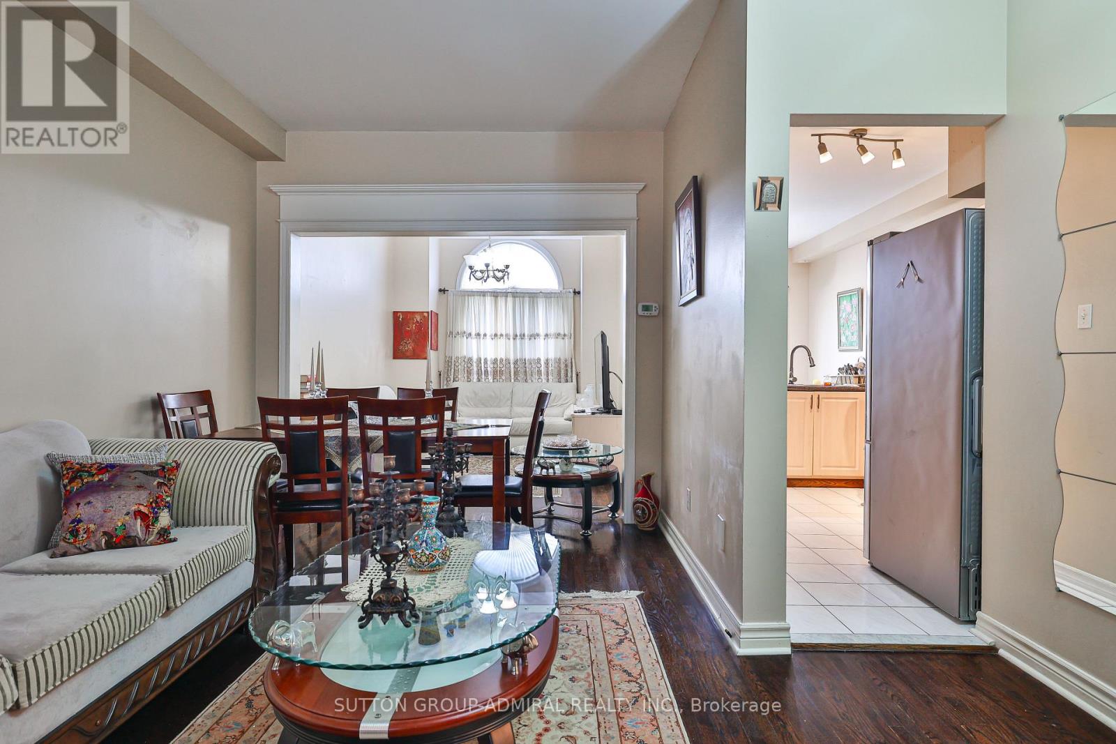 72 Addison Street, Richmond Hill, Ontario L4C 0H7 - Photo 6 - N12545500