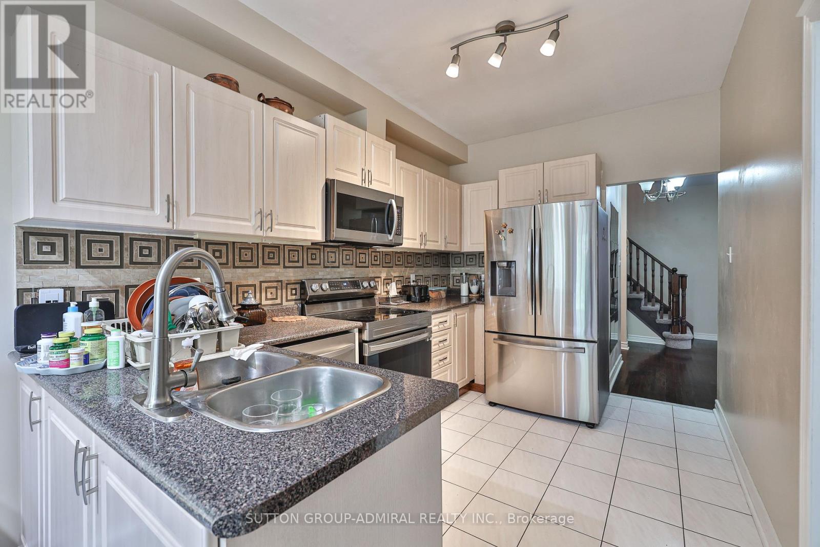 72 Addison Street, Richmond Hill, Ontario L4C 0H7 - Photo 9 - N12545500