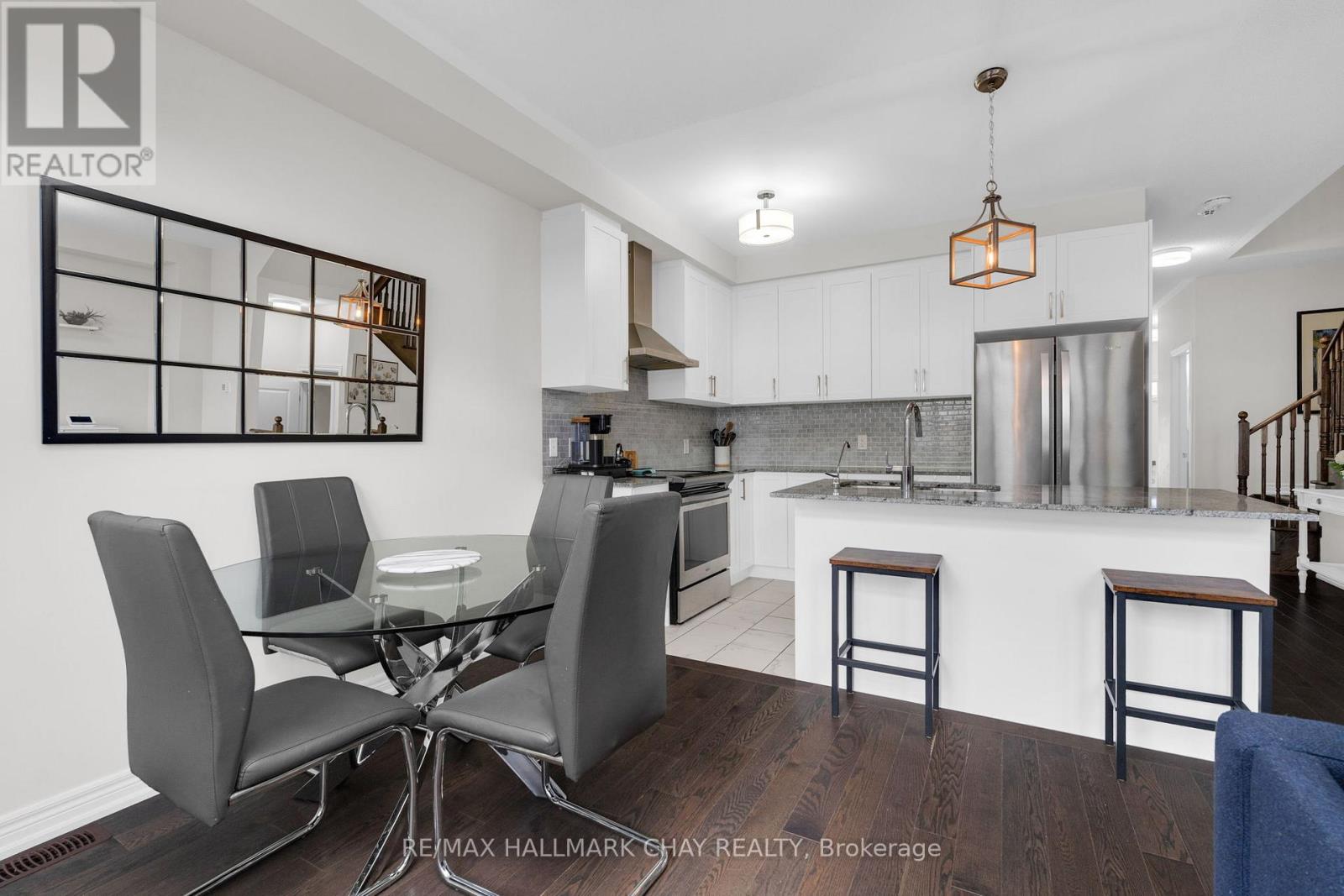 46 Clifford Crescent, New Tecumseth, Ontario L0G 1W0 - Photo 10 - N12545504