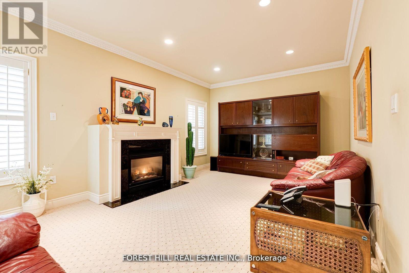 66 Sanibel Crescent, Vaughan, Ontario  L4J 8K7 - Photo 13 - N12545520