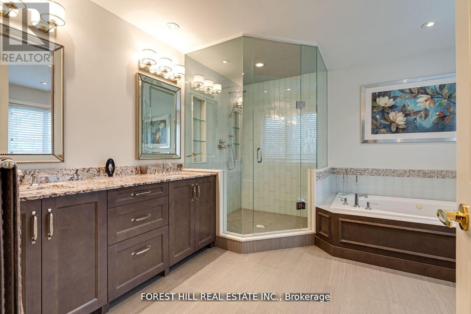 66 Sanibel Crescent, Vaughan, Ontario  L4J 8K7 - Photo 18 - N12545520