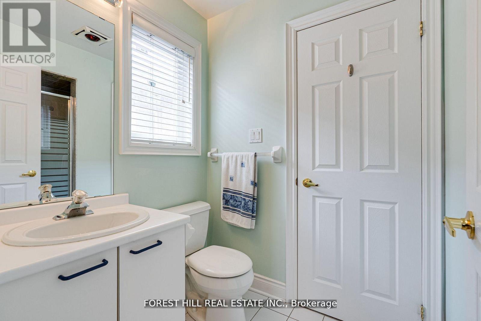 66 Sanibel Crescent, Vaughan, Ontario  L4J 8K7 - Photo 21 - N12545520