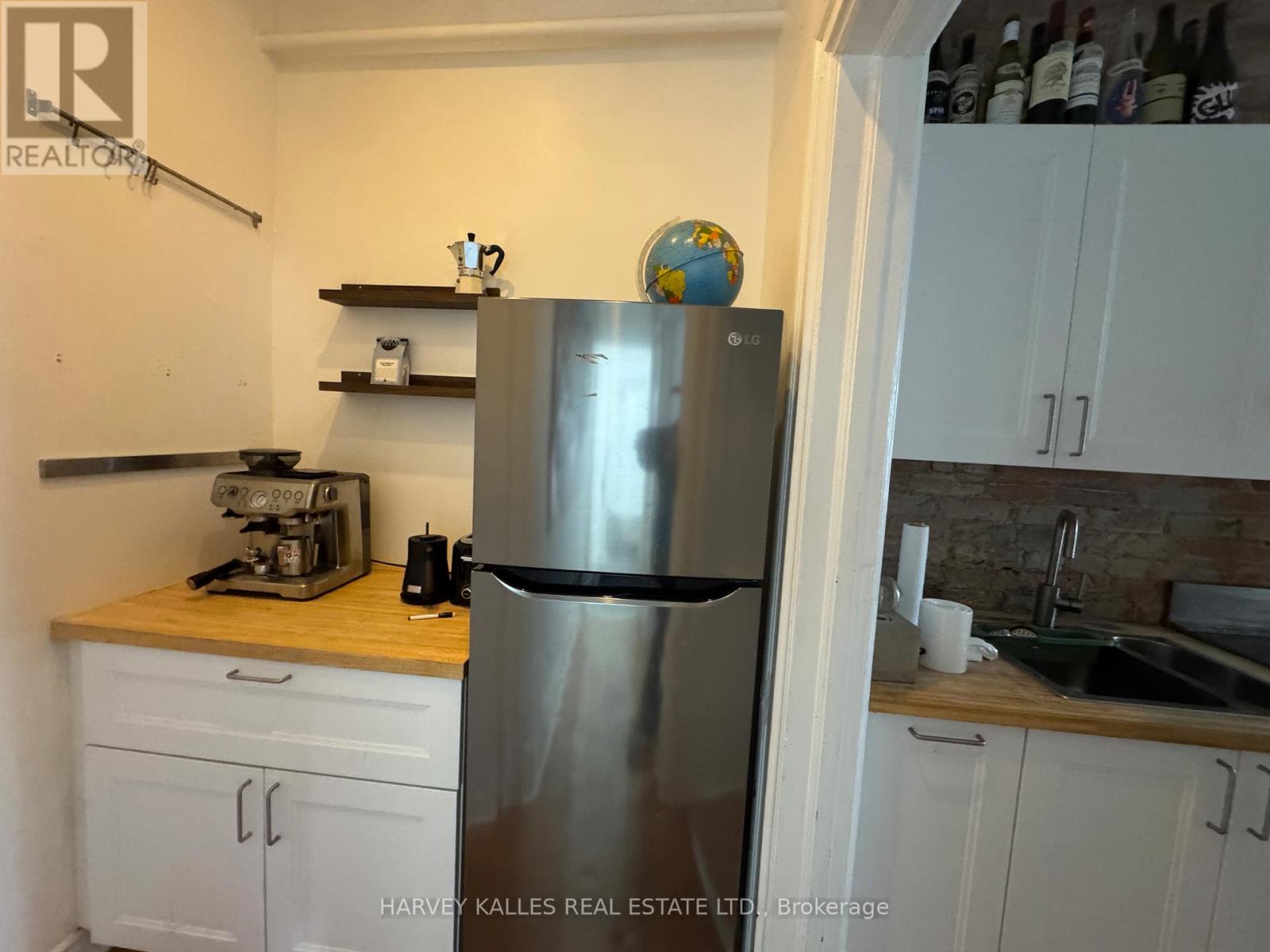 100 - 678 Huron Street, Toronto, Ontario  M5R 2R9 - Photo 4 - C12543144