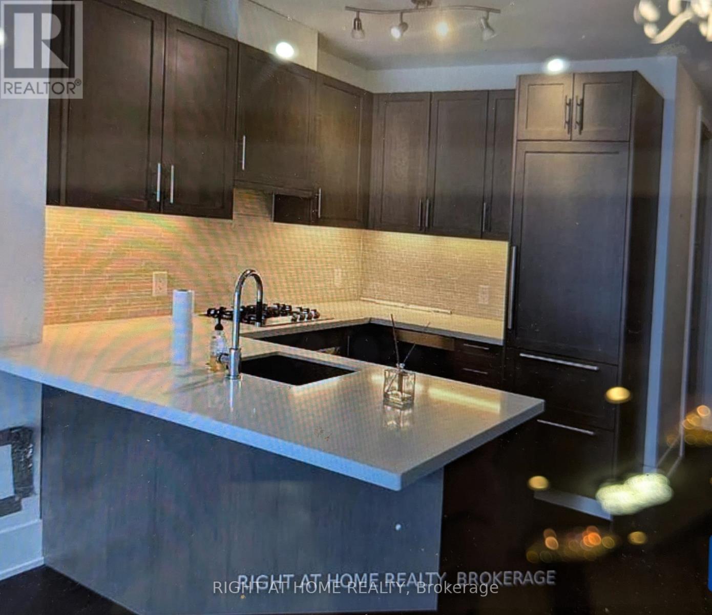 336 - 39 Queens Quay E, Toronto, Ontario  M5E 0A5 - Photo 9 - C12545502