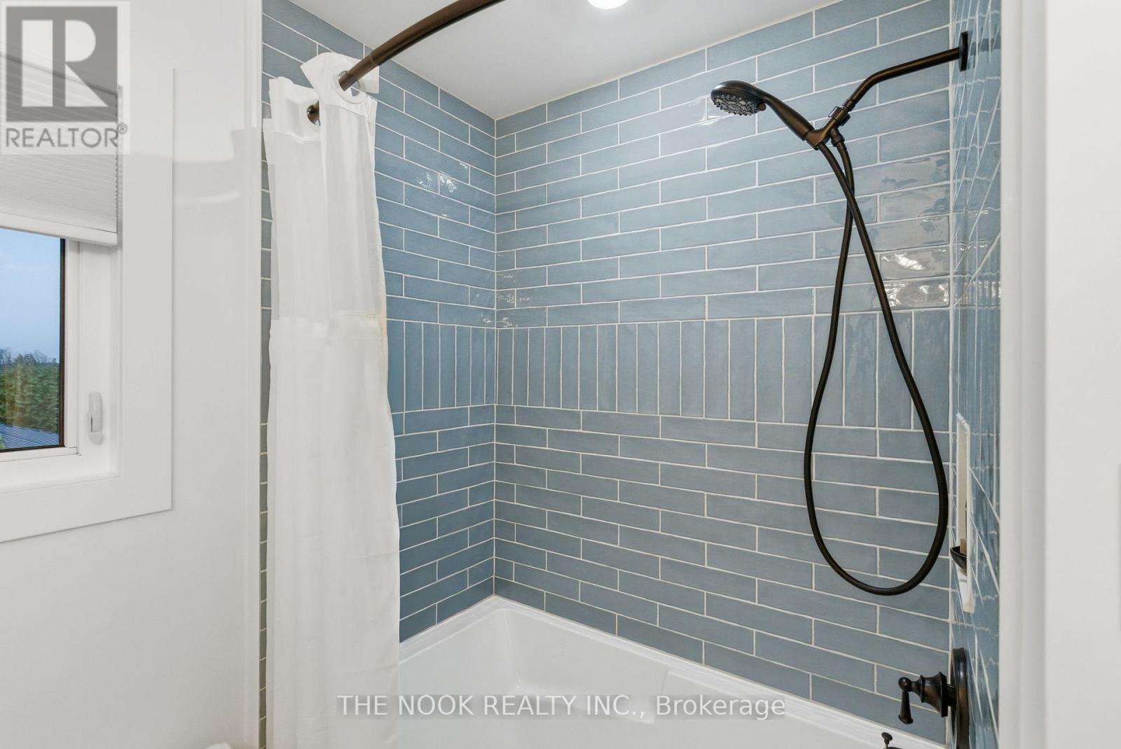 11 Lynn Crescent, Brock, Ontario L0E 1E0 - Photo 28 - N12545254