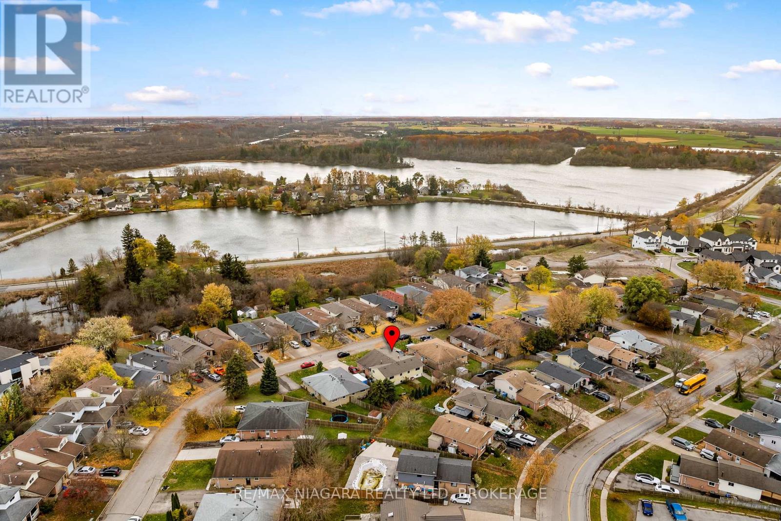 19 Lampman Crescent, Thorold, Ontario L2V 4K6 - Photo 31 - X12545606