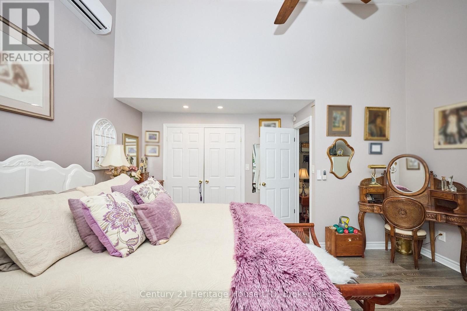 662 Lakeshore Road, Fort Erie, Ontario L2A 1B9 - Photo 21 - X12545772