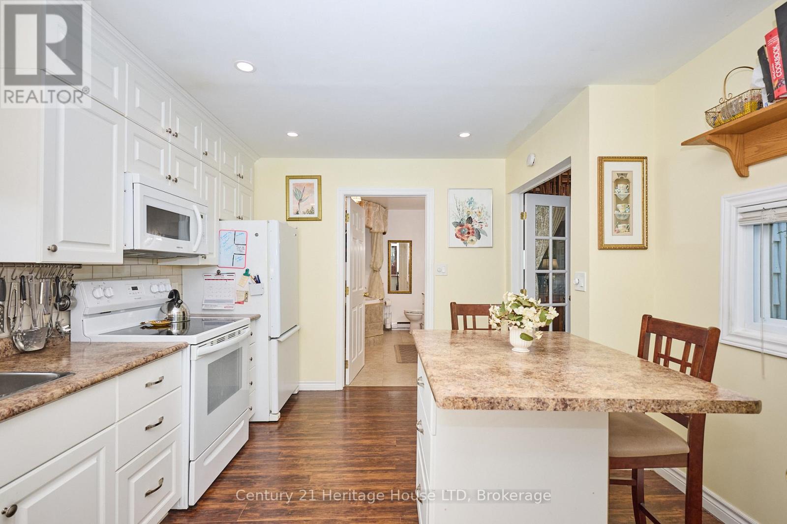 662 Lakeshore Road, Fort Erie, Ontario L2A 1B9 - Photo 25 - X12545772