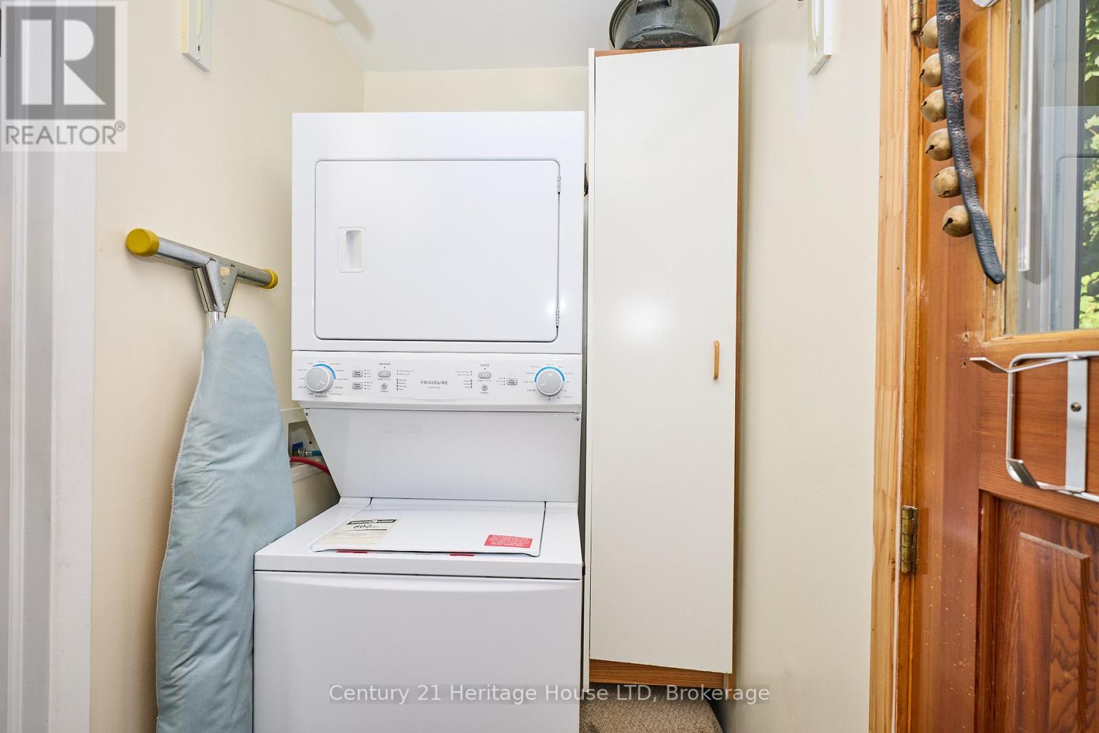 662 Lakeshore Road, Fort Erie, Ontario L2A 1B9 - Photo 27 - X12545772