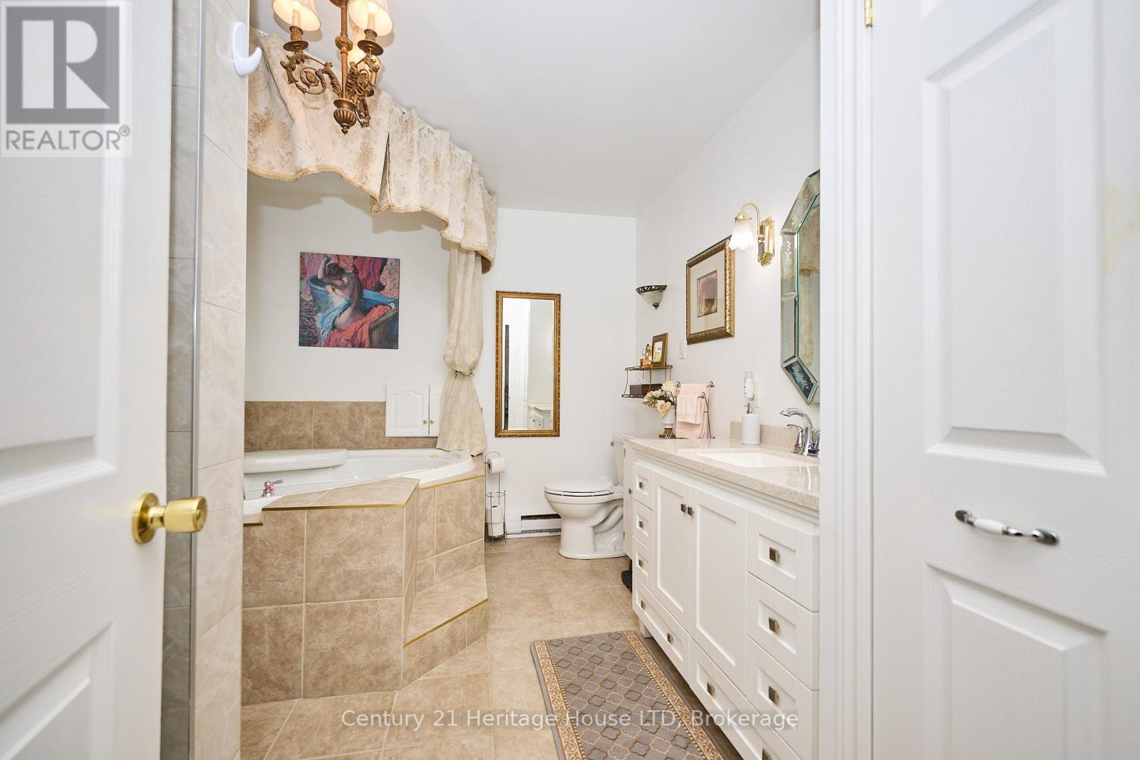 662 Lakeshore Road, Fort Erie, Ontario L2A 1B9 - Photo 28 - X12545772