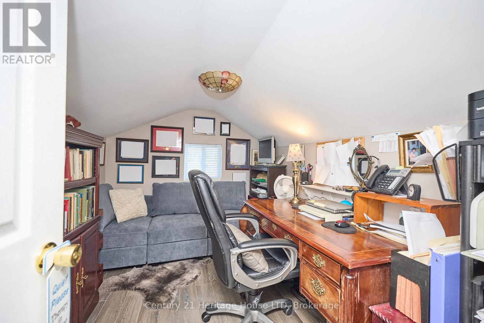 662 Lakeshore Road, Fort Erie, Ontario L2A 1B9 - Photo 34 - X12545772