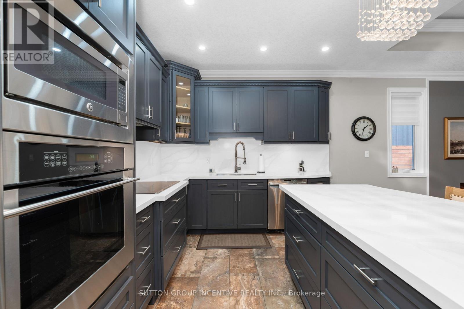 4 Snowshoe Trail, Barrie, Ontario L4N 7Z1 - Photo 12 - S12545440