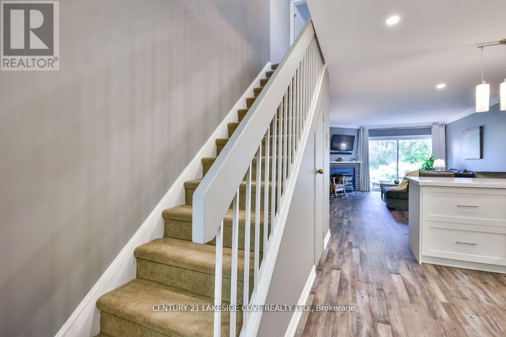 Unit #7 - 70 Laguna Parkway, Ramara, Ontario L0K 1B0 - Photo 5 - S12545476