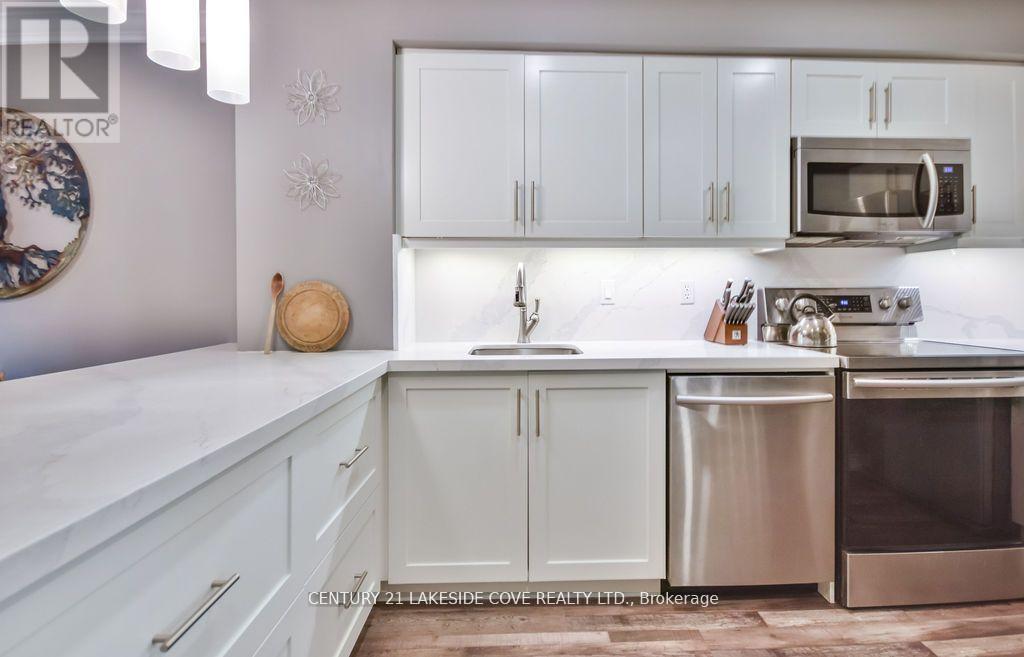 Unit #7 - 70 Laguna Parkway, Ramara, Ontario L0K 1B0 - Photo 8 - S12545476