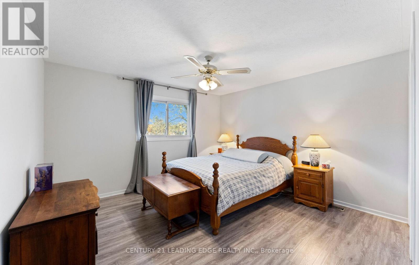 45 Bayview Drive, Barrie, Ontario L4N 3N8 - Photo 20 - S12545480