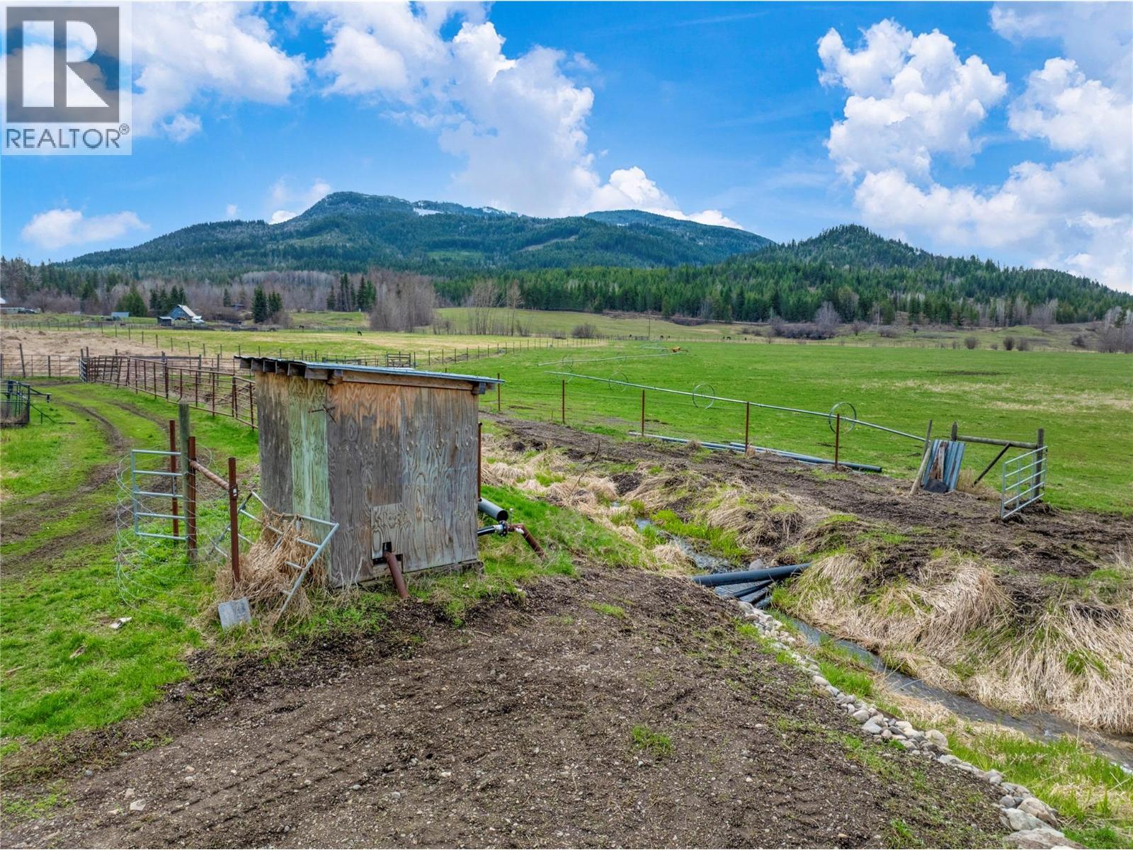 660 Squilax Turtle Valley Road, Chase, British Columbia  V0E 1M0 - Photo 33 - 10367676