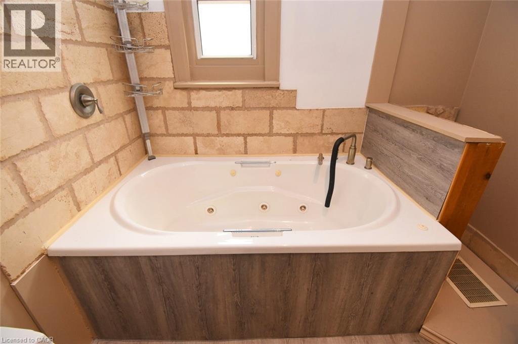 92 Gertrude Street, Hamilton, Ontario  L8L 4C2 - Photo 12 - 40788353