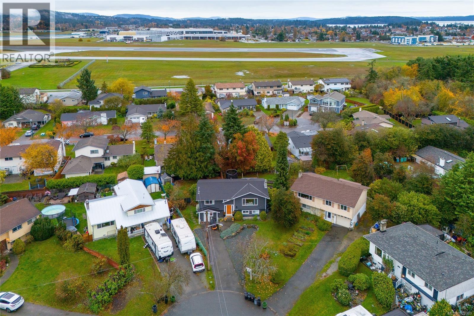 9583 Christine Pl, Sidney, British Columbia