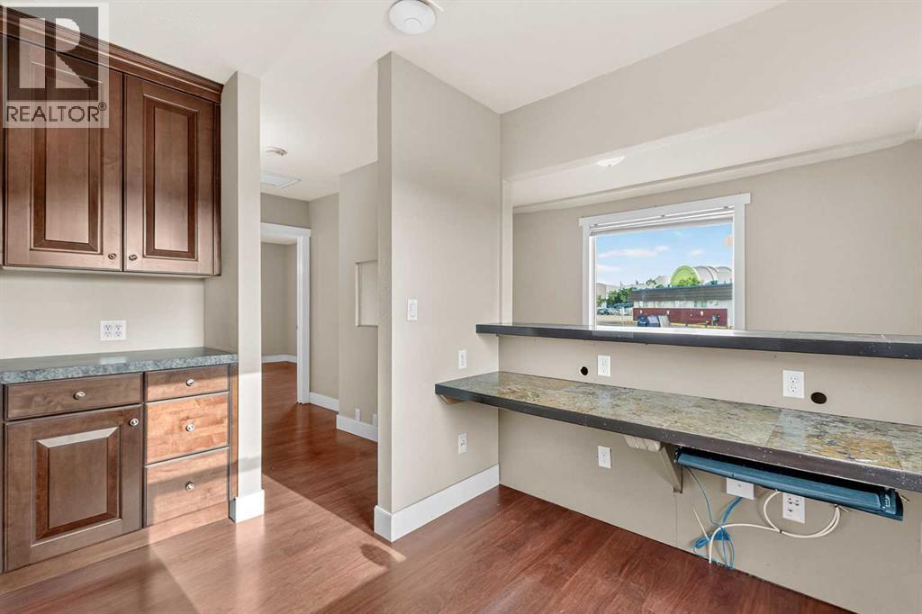 4926 45 Street, Red Deer, Alberta  T4N 1K6 - Photo 11 - A2249569