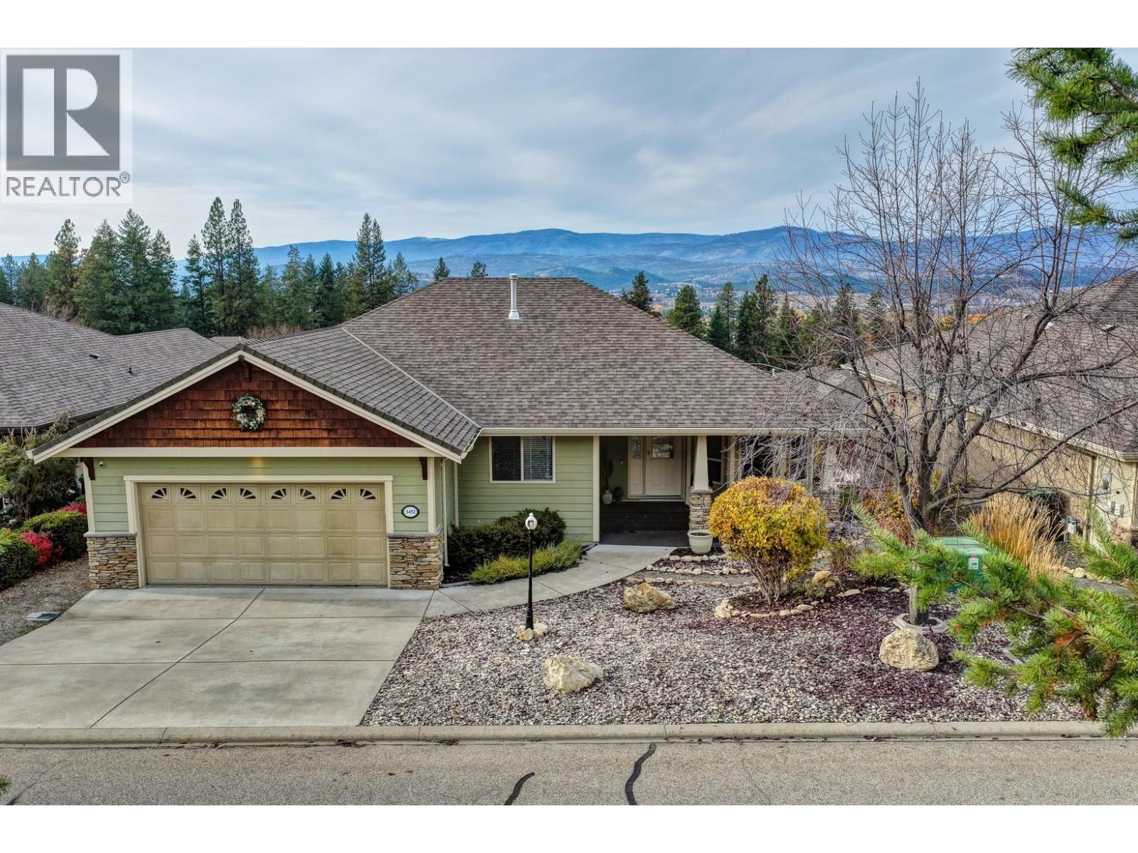 3492 Camelback Drive, kelowna, British Columbia