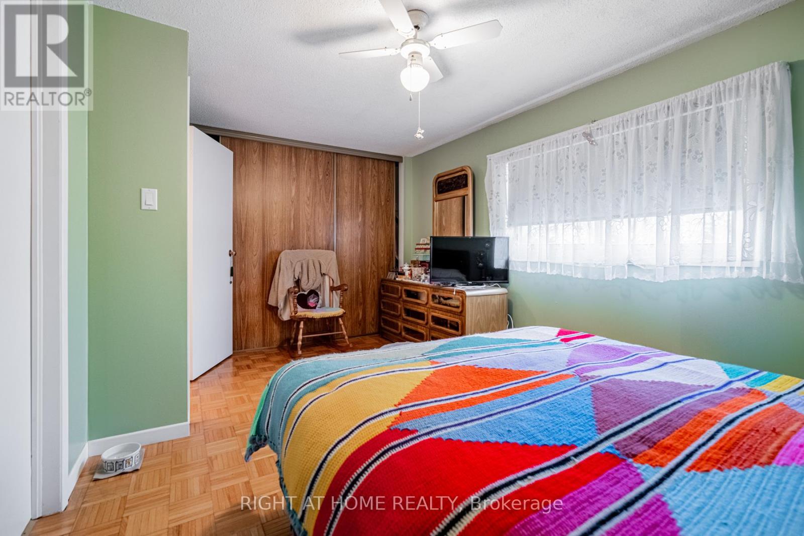 4278 Sawmill Valley Drive, Mississauga, Ontario  L5L 3M9 - Photo 27 - W12545416