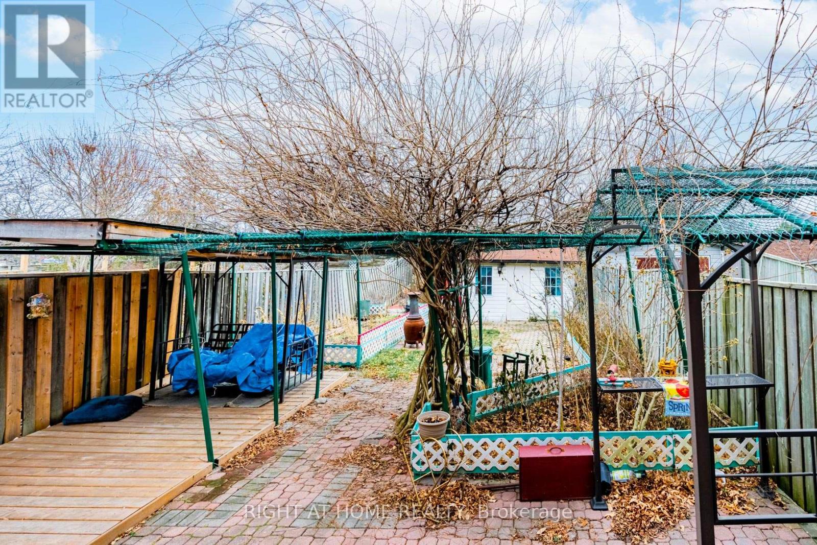 4278 Sawmill Valley Drive, Mississauga, Ontario  L5L 3M9 - Photo 30 - W12545416