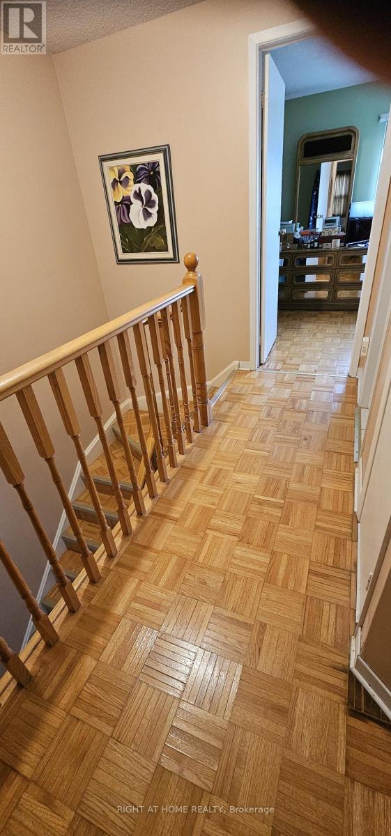 4278 Sawmill Valley Drive, Mississauga, Ontario  L5L 3M9 - Photo 42 - W12545416