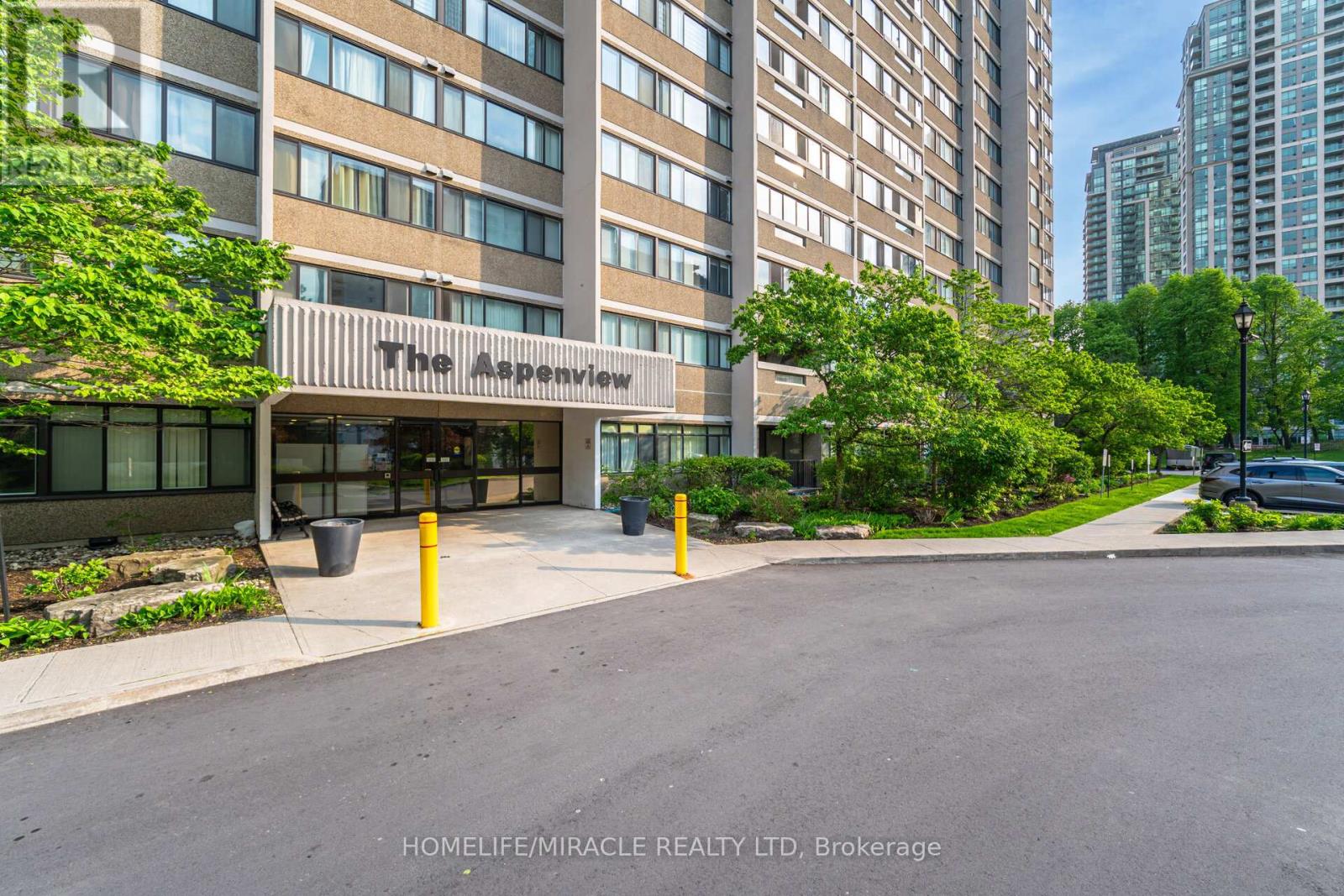 1501 - 50 ELM DRIVE EAST, Mississauga, Ontario