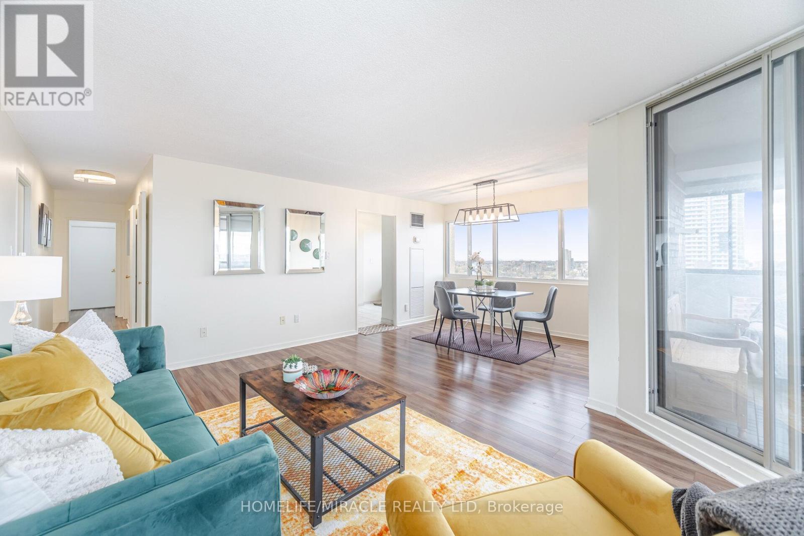 1501 - 50 Elm Drive East, Mississauga, Ontario L5A 3X2 - Photo 10 - W12545448