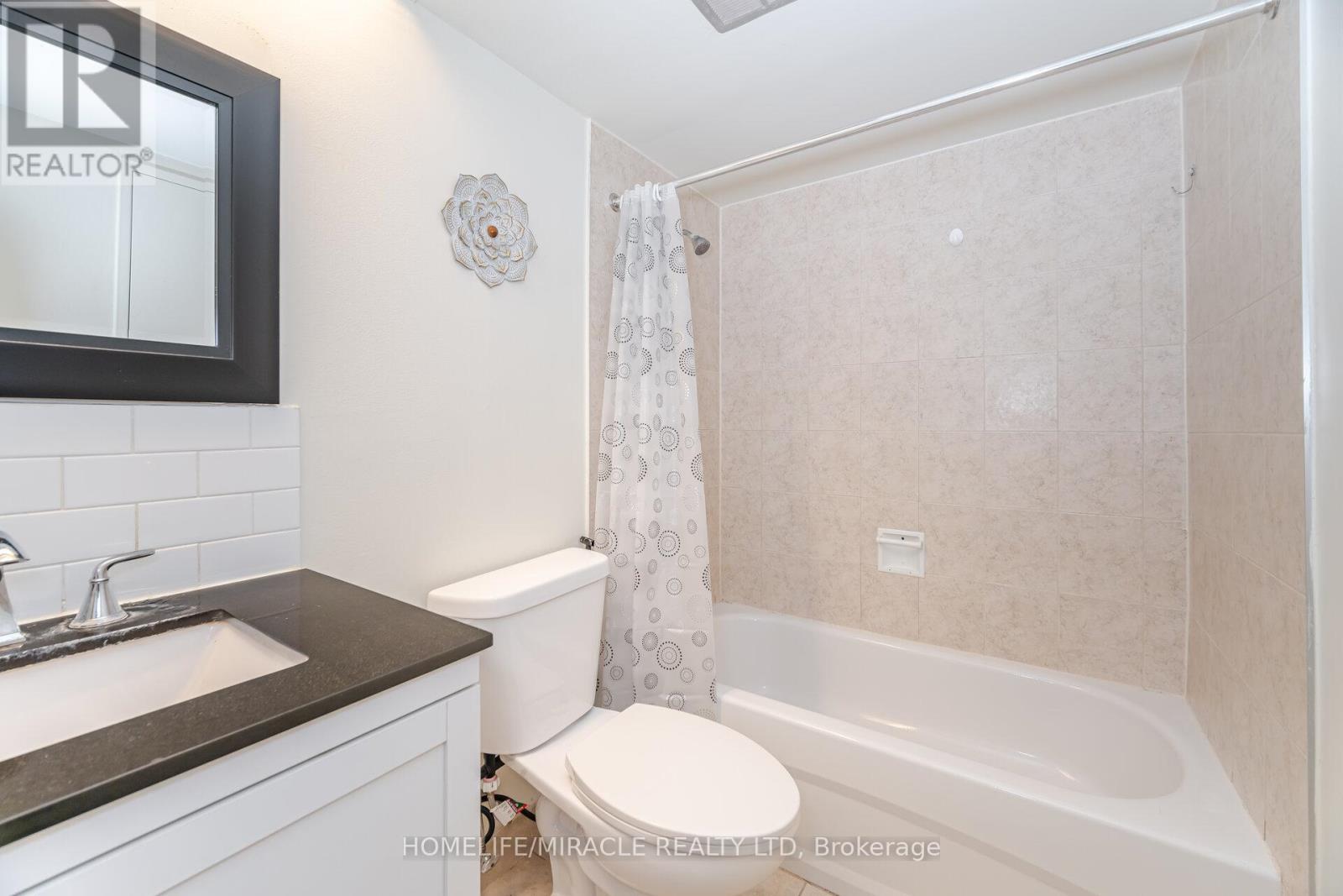 1501 - 50 Elm Drive East, Mississauga, Ontario L5A 3X2 - Photo 25 - W12545448