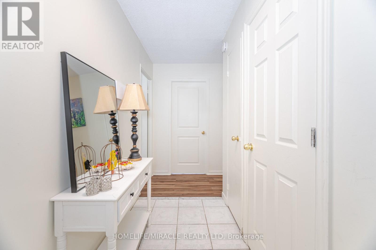 1501 - 50 Elm Drive East, Mississauga, Ontario L5A 3X2 - Photo 6 - W12545448