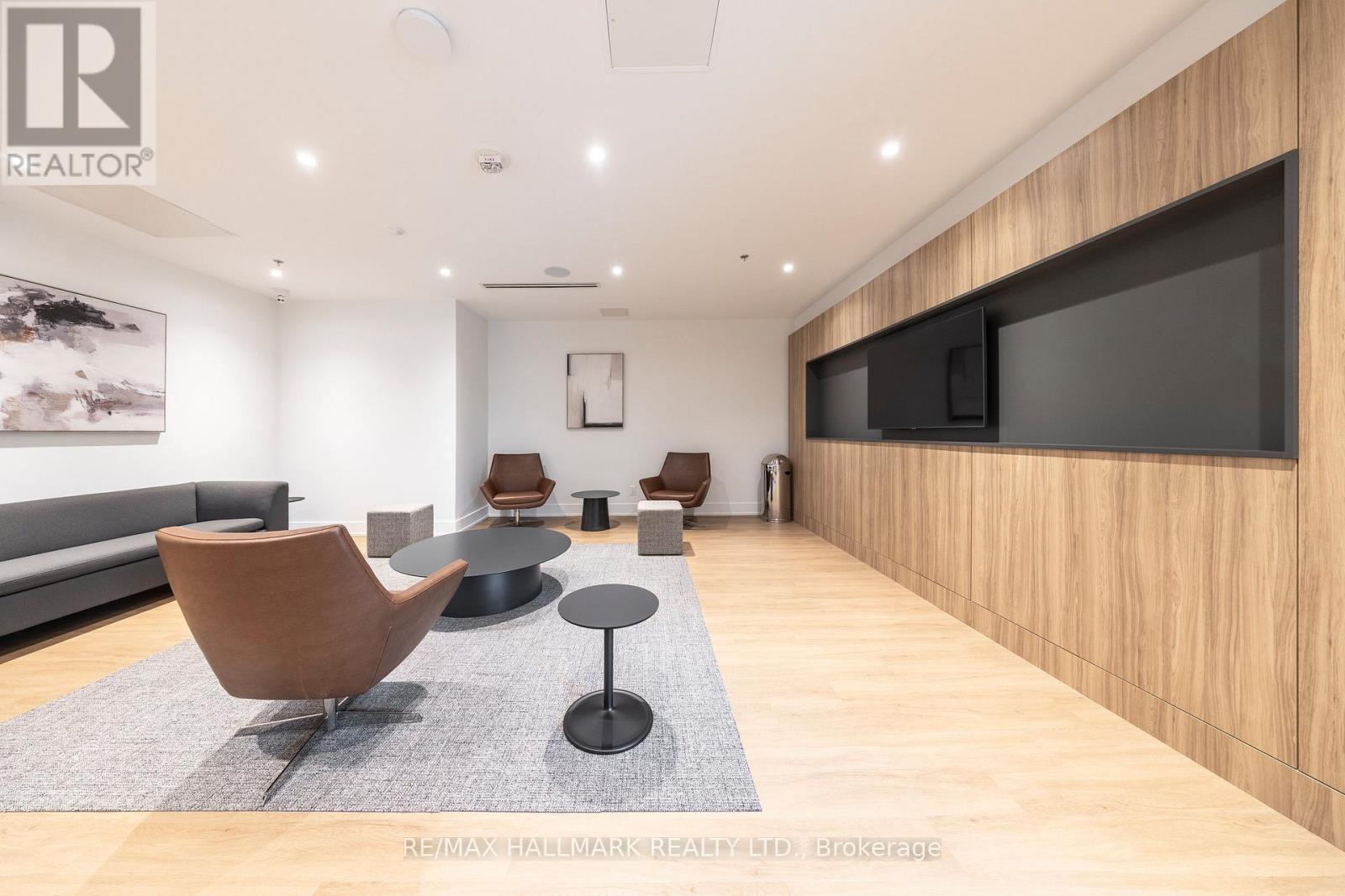 1013 - 3100 Keele Street, Toronto, Ontario M3M 0E1 - Photo 10 - W12545460