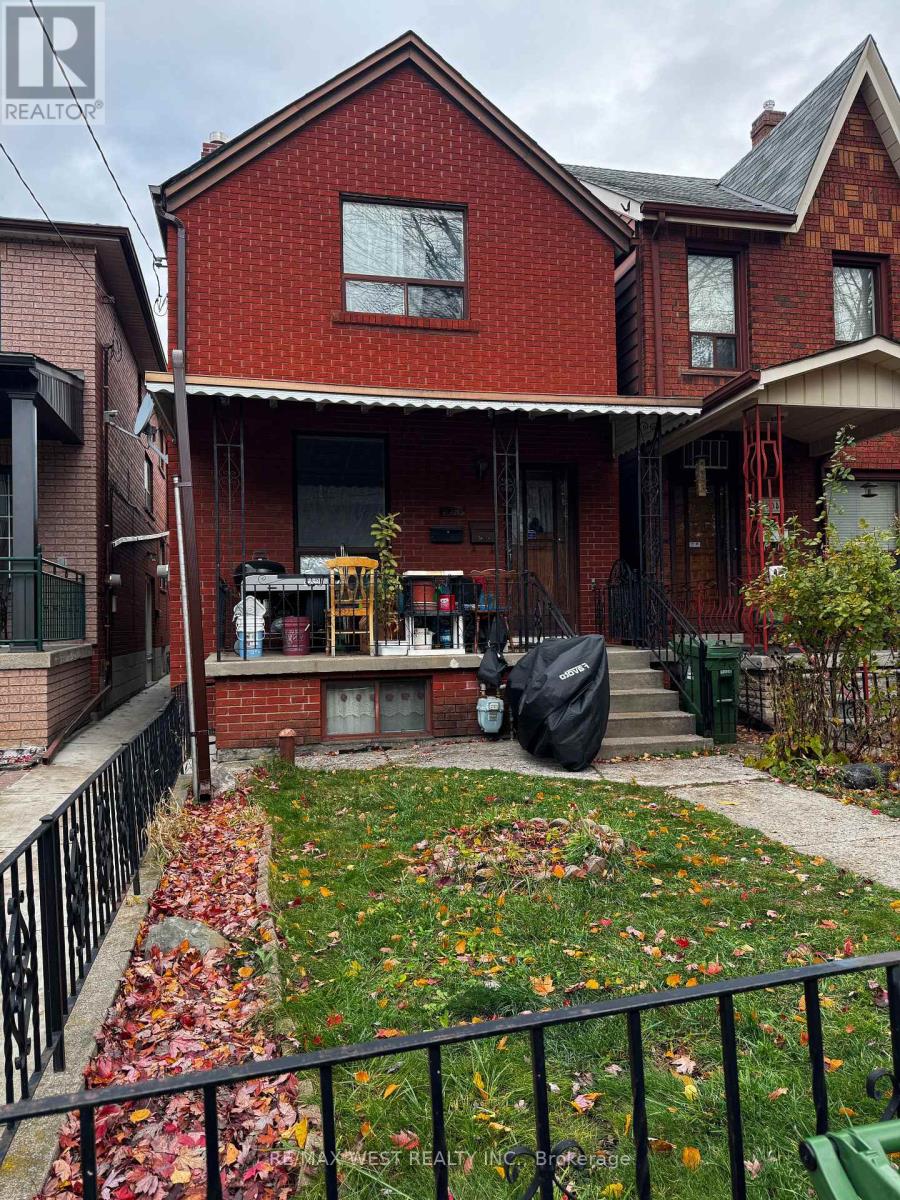 407 Concord Avenue, Toronto, Ontario M6H 2P9 - Photo 2 - W12545474