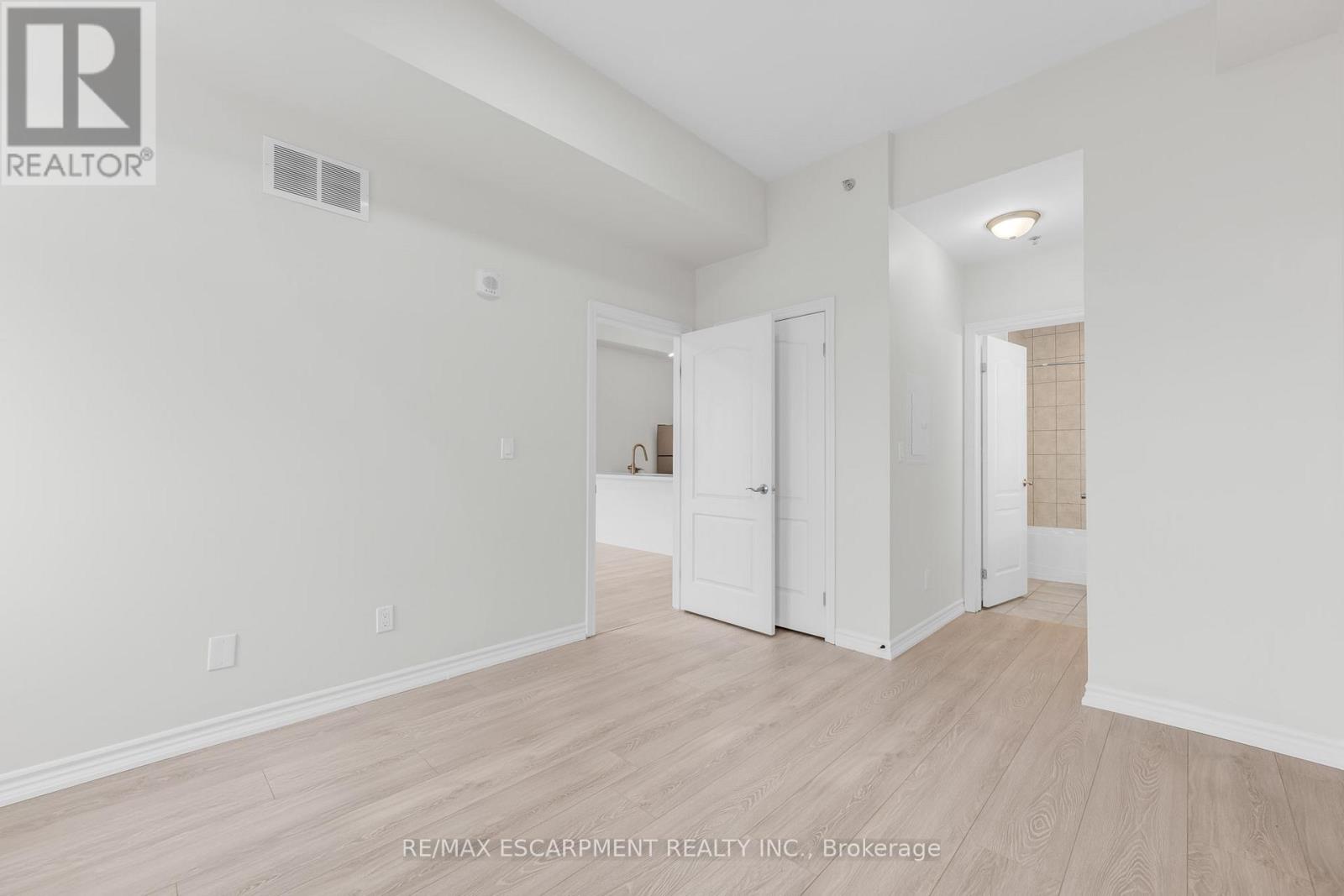 411 - 1370 Costigan Road, Milton, Ontario L9T 0Y8 - Photo 23 - W12545514